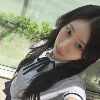 260526-chaeryeong-instagram-update-v0-mru6l4hozd3h1