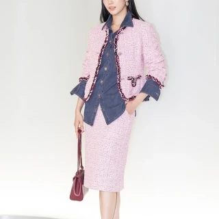 260526-kazuha-photocall-chanel-metiers-dart-2026-collection-v0-h63mh6jinf3h1