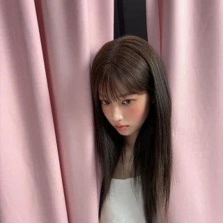 260526-hyewon-instagram-update-v0-cyj6lgb29i3h1