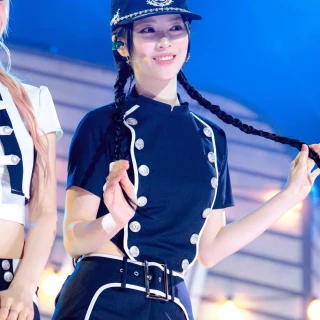 260526-itzy-motto-260524-sbs-inkigayo-stage-pics-v0-4o11mzd98g3h1