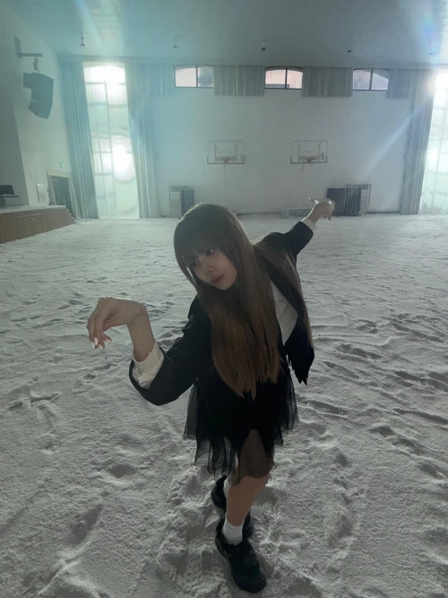 260526-mia-weverse-update-v0-o5a52mn3gi3h1.webp