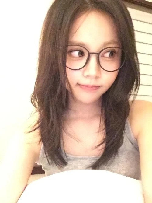260527-carmen-weverse-update-v0-h07n2fqnci3h1.webp