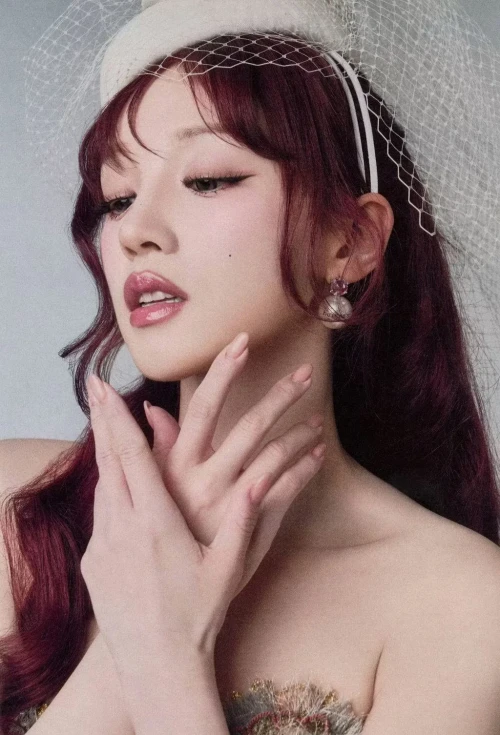 i dle for paper magazine feature v0 35lag4241l3h1