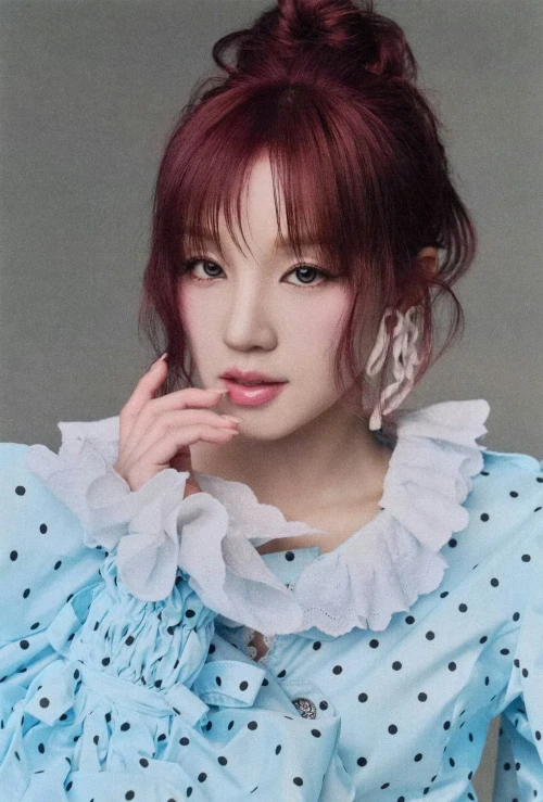 i-dle-for-paper-magazine-feature-v0-8m63r7241l3h1.webp