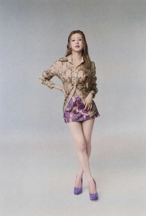 i dle for paper magazine feature v0 n3e1ucz31l3h1