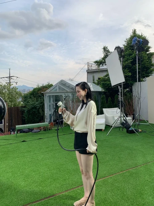 260527-karina-instagram-update-pt-2-full-of-things-i-love-v0-crulmoumun3h1.webp