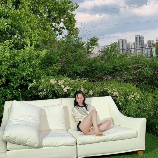 260527-karina-instagram-update-pt-2-full-of-things-i-love-v0-di9b3qumun3h1