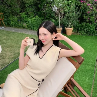 260527-karina-instagram-update-pt-2-full-of-things-i-love-v0-qyfst0vmun3h1