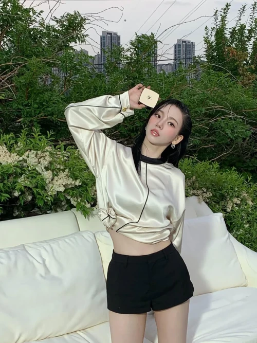260527-karina-instagram-update-pt-2-full-of-things-i-love-v0-sut6krumun3h1.webp