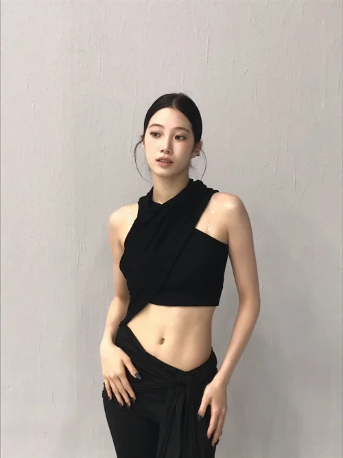 260527-kazuha-instagram-update-v0-fuo3c4o7ho3h1.webp