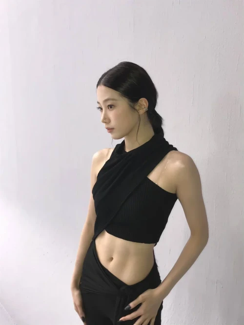260527-kazuha-instagram-update-v0-qutdarr7ho3h1.webp