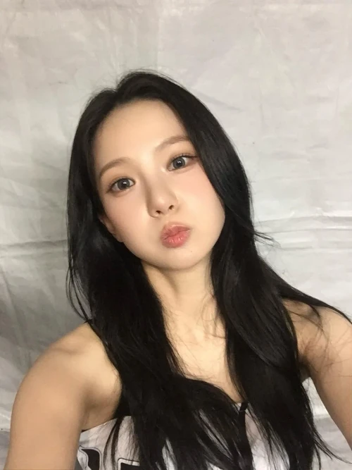 260527-yujin-2026-inje-university-festival-v0-q8jyus61ct3h1.webp
