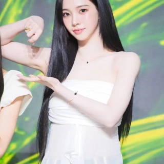 260528-karina-aespa-lemonade-press-conference-v0-3i0zaezg5w3h1