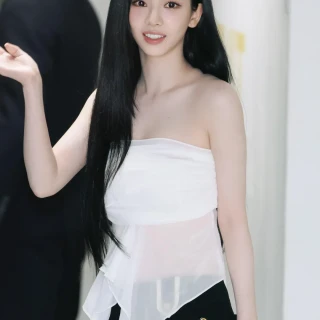 260528-karina-aespa-lemonade-press-conference-v0-ui7oyfzg5w3h1