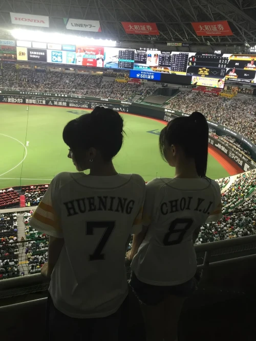 260524-yujin-ig-update-hawks-asian-day-v0-e9mpe7k0g04h1.webp