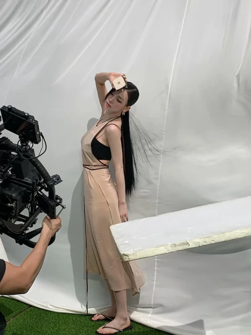 260527-karina-instagram-update-v0-rgchut6btn3h1.webp