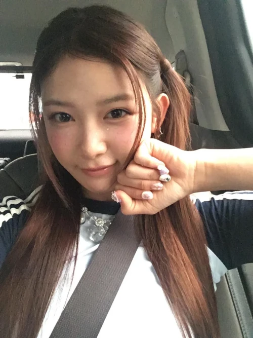260528-kumi-weverse-update-v0-fhho6mw7cy3h1.webp