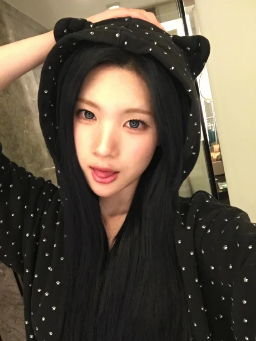 260529-juun-weverse-update-v0-6pb3d9qemz3h1.webp