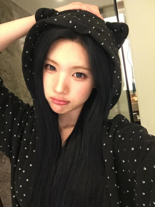 260529-juun-weverse-update-v0-mxq288qemz3h1.webp