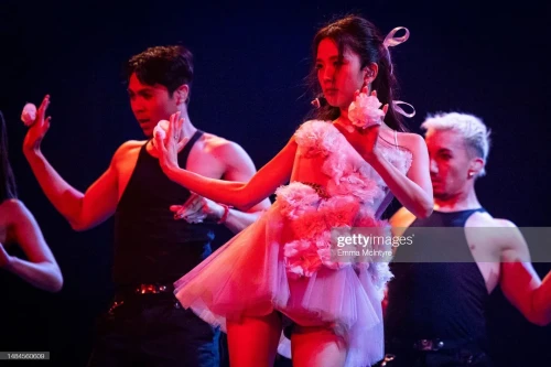 230422-jisoo-v0-7cn3265pfn4h1.webp